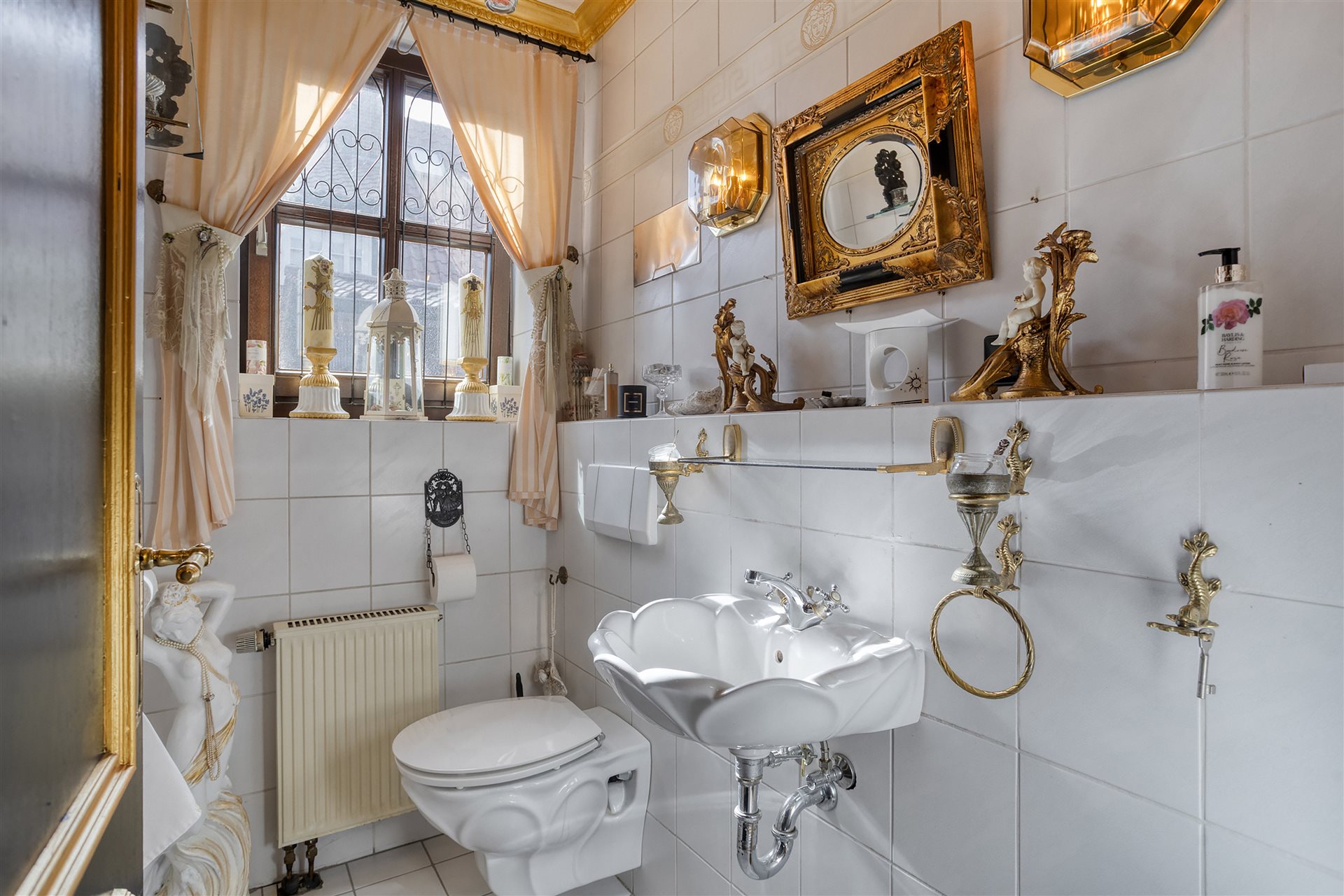 Zweifamilienhaus Coesfeld – Badezimmer mit antikem Charakter