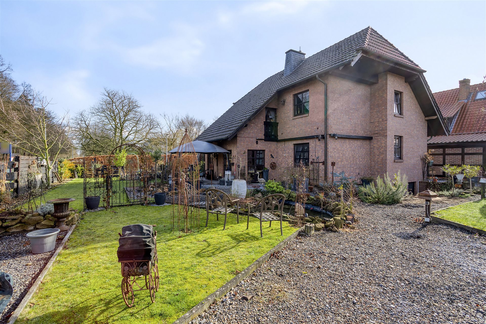 Zweifamilienhaus Coesfeld – Außenansicht Rückseite mit Garten