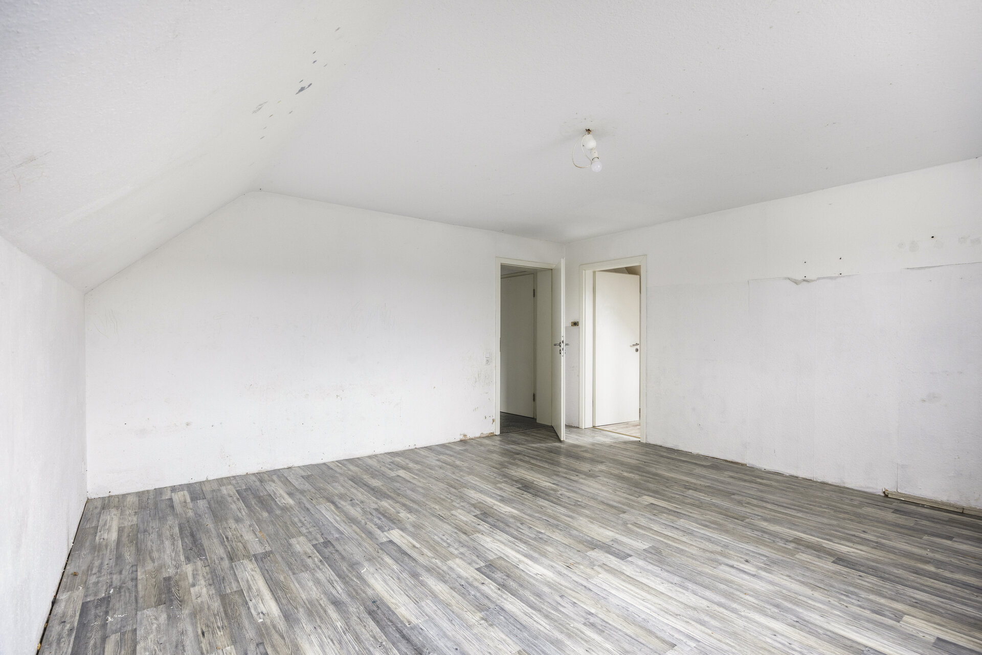 Dachgeschosswohnung Bad Oeynhausen – Wohnzimmer 2