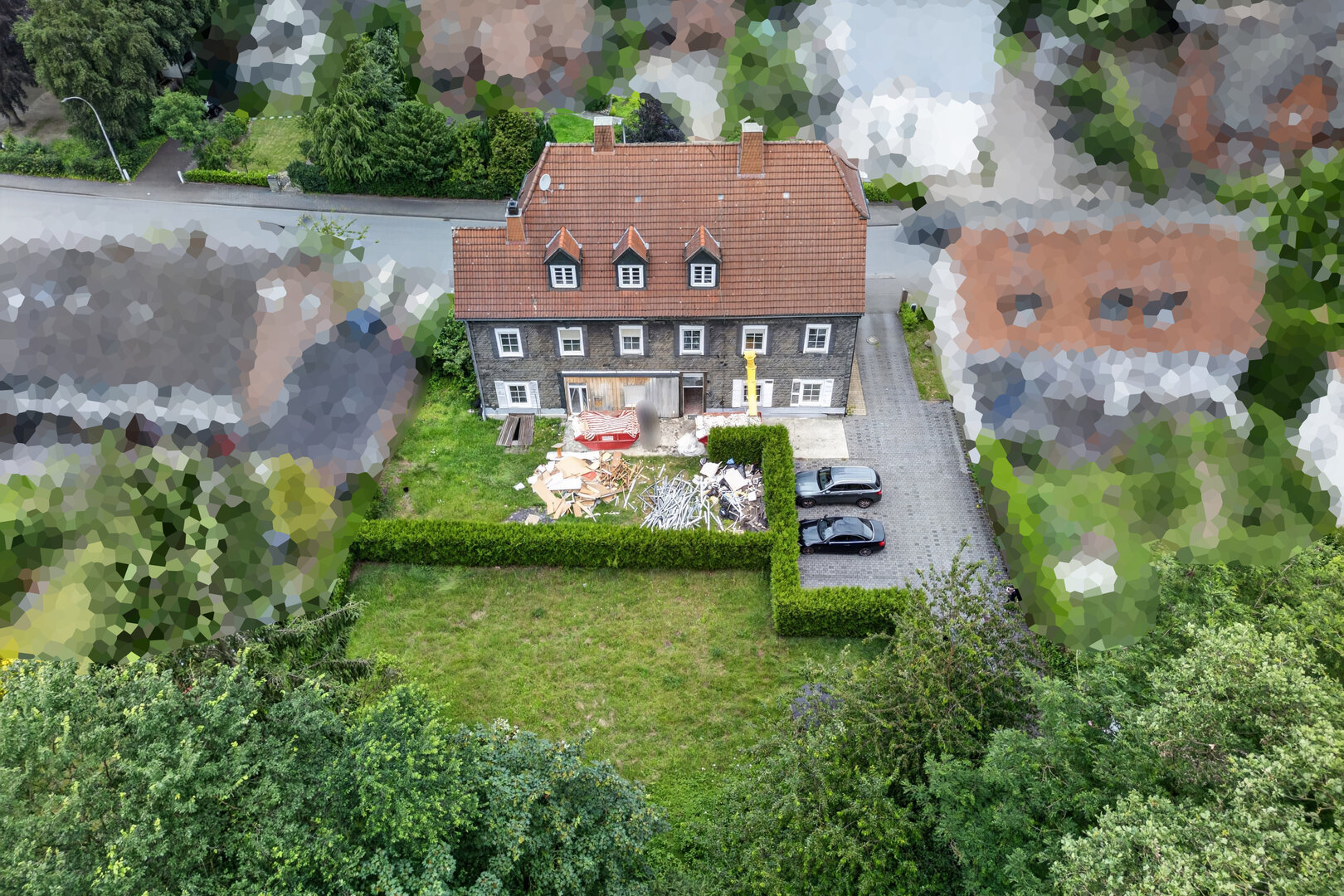 Fachwerkhaus Rheda-Wiedenbrück – Luftaufnahme mit Grundstück und angrenzendem Grün