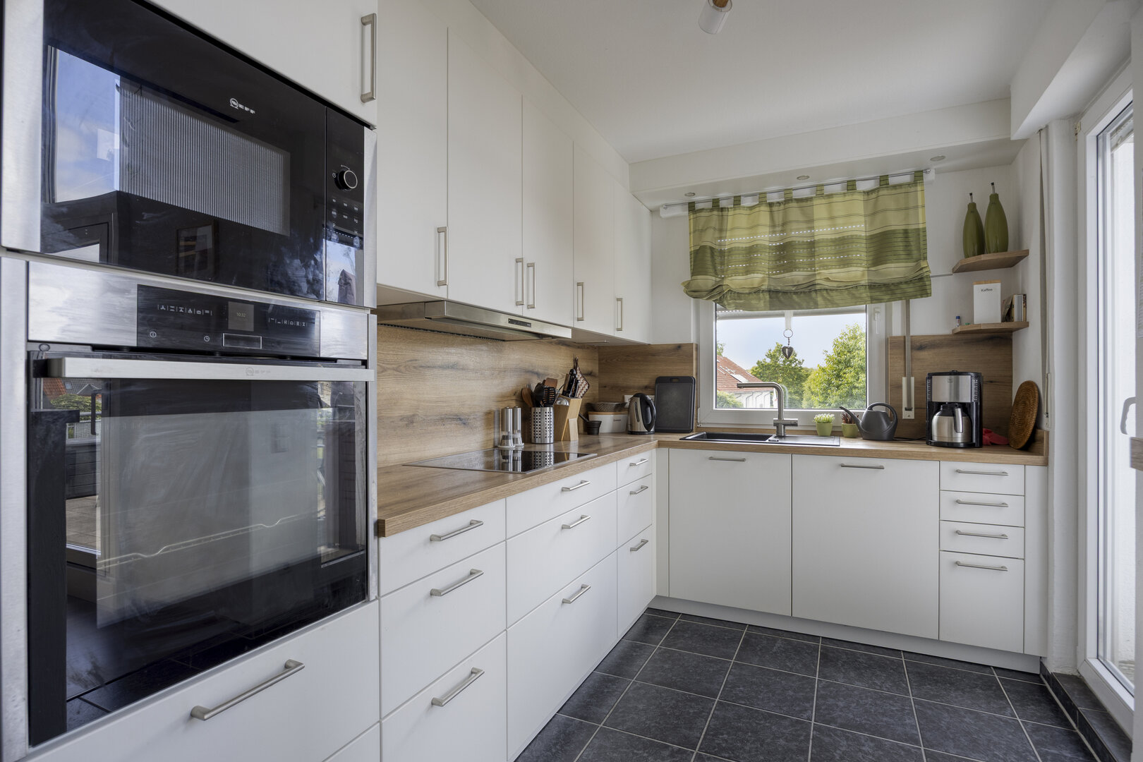 Maisonette-Wohnung Ibbenbüren-Laggenbeck – moderne Einbauküche mit Elektrogeräten
